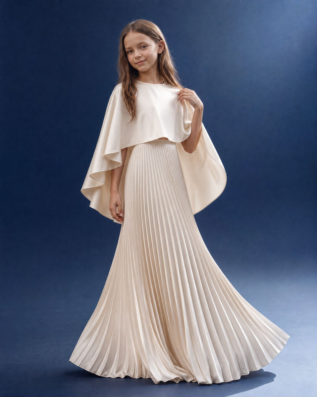 NEW - Ensemble Noa Jupe plissee Longue et Cape satinée