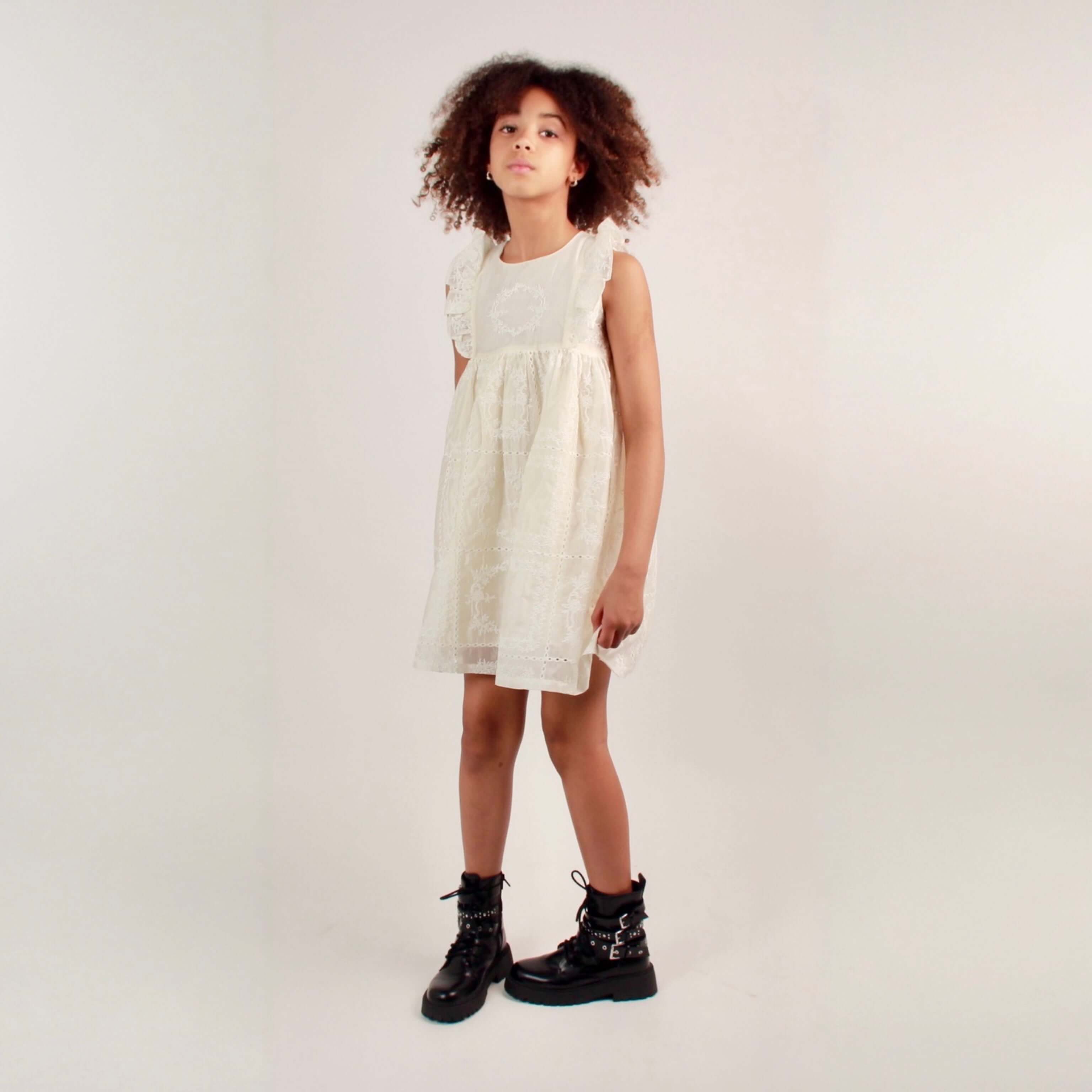 Robe écru de cérémonie bohème brodé à volants coton