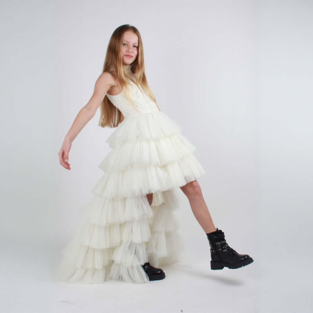 VICTORIA IVORY RENTAL