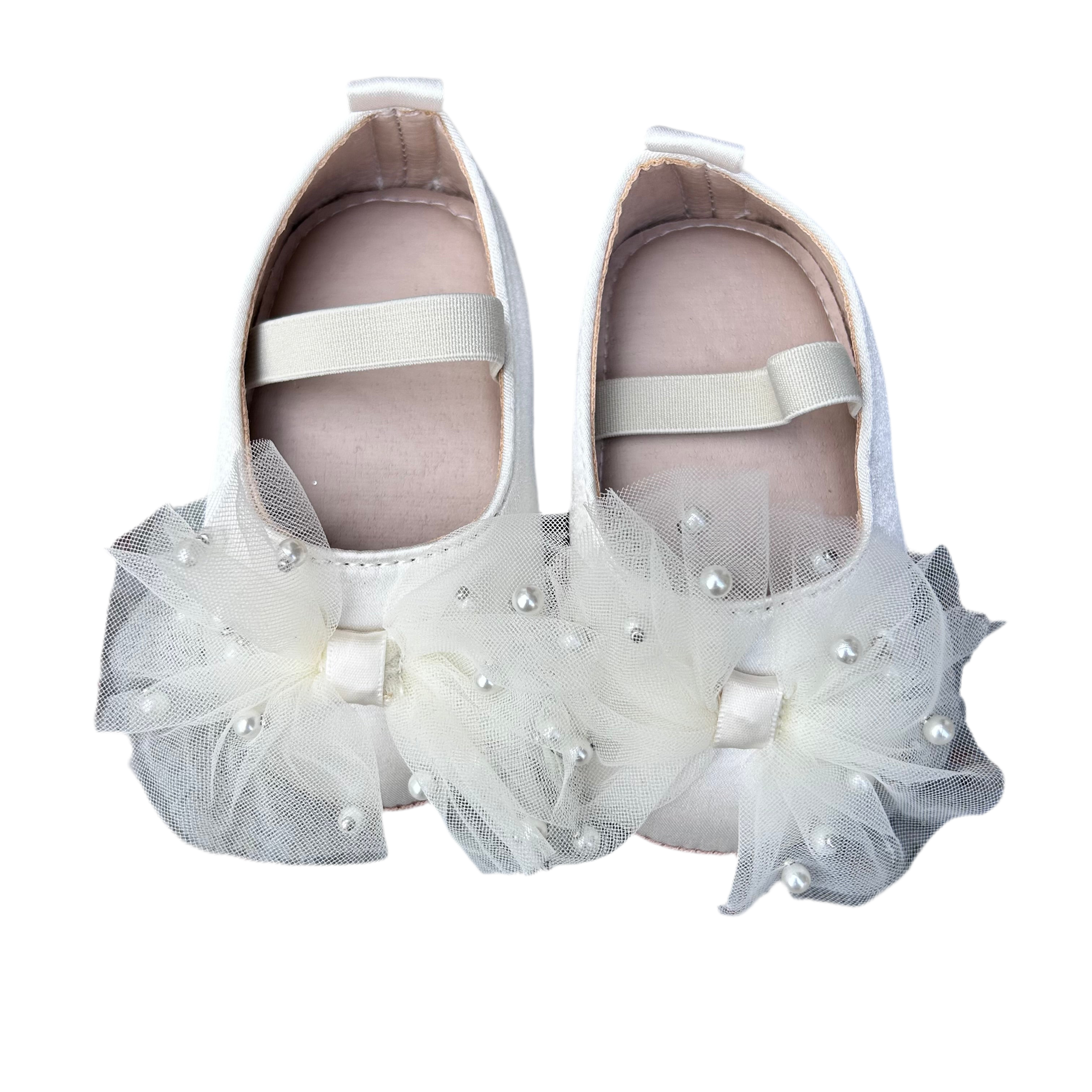 Ballerines Bébé Cérémonie – Satin, Tulle & Perles Ivoire