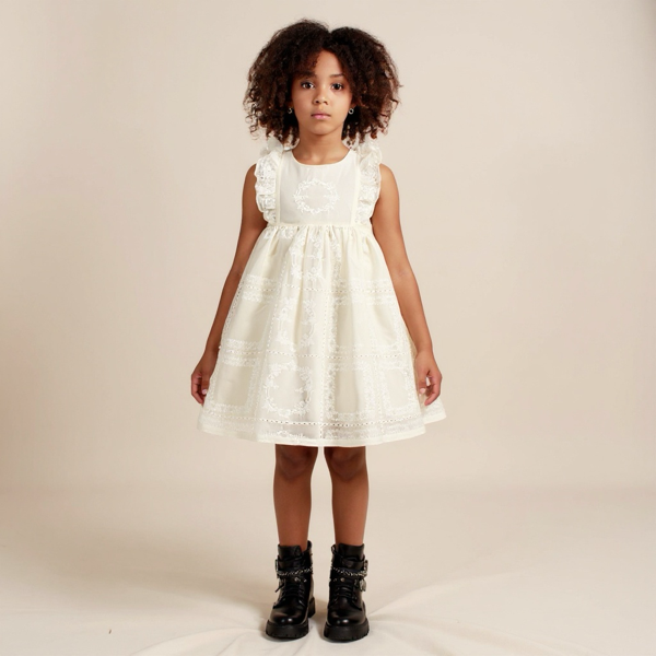 robe vintage coton brodé cérémonie écru
