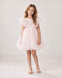 Robe de cérémonie enfant Maya portée en situation