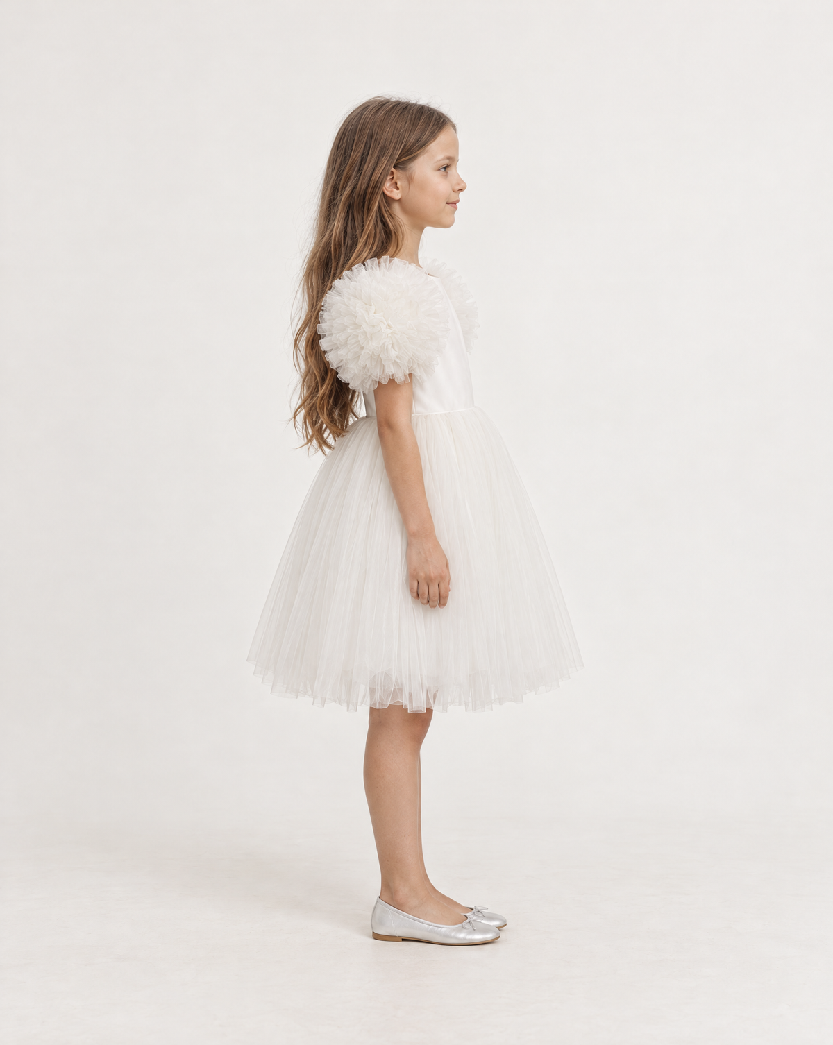 Robe Lola blanche en tulle, vue de profil